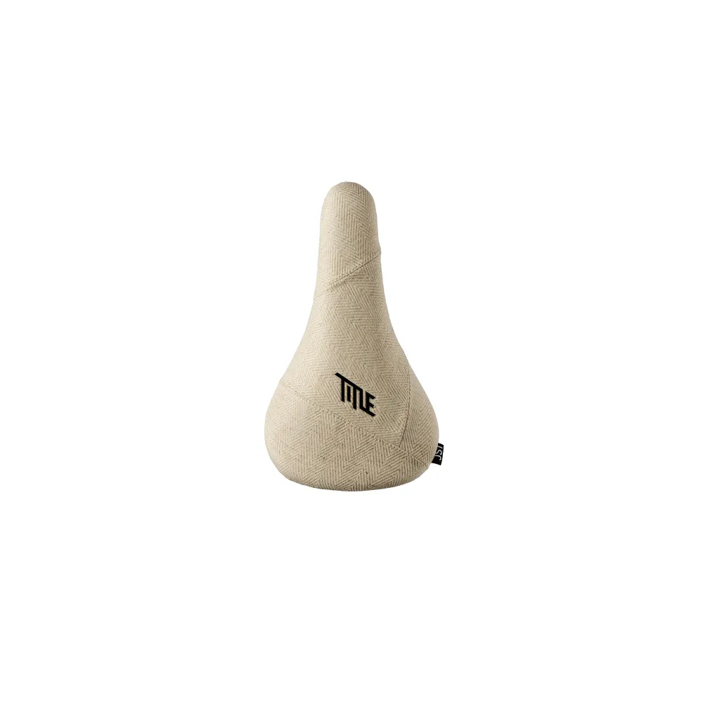 TITLE JS1 Saddle (beach cloth)