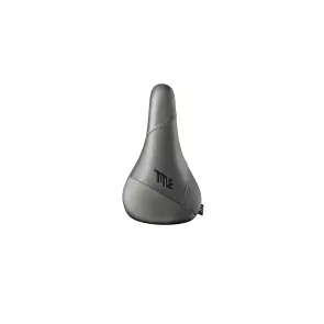 TITLE JS1 Saddle (grey)