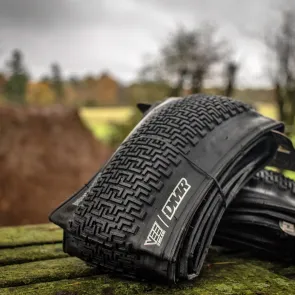 DMR Moto DJ 26" Folding tire (black)